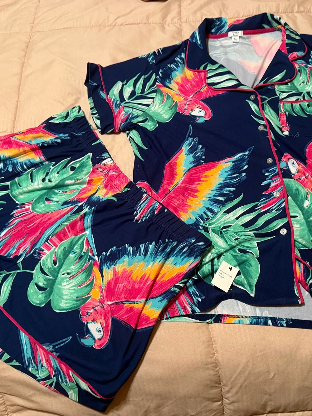crown & ivy Navy Button-Down Top with Multicolor Parrot Print